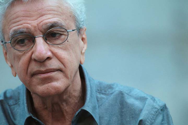 Caetano Veloso vai lançar livro para comemorar seus 80 anos