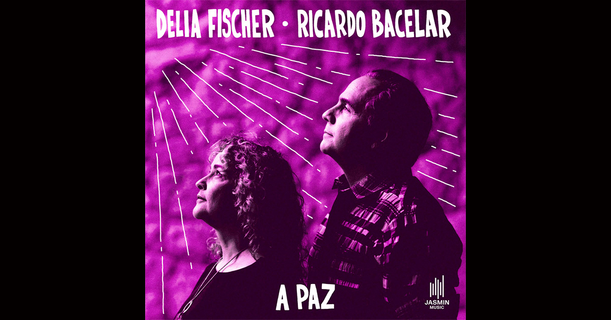 Single A Paz une Delia Fischer e Ricardo Bacelar, em homenagem a Gilberto Gil