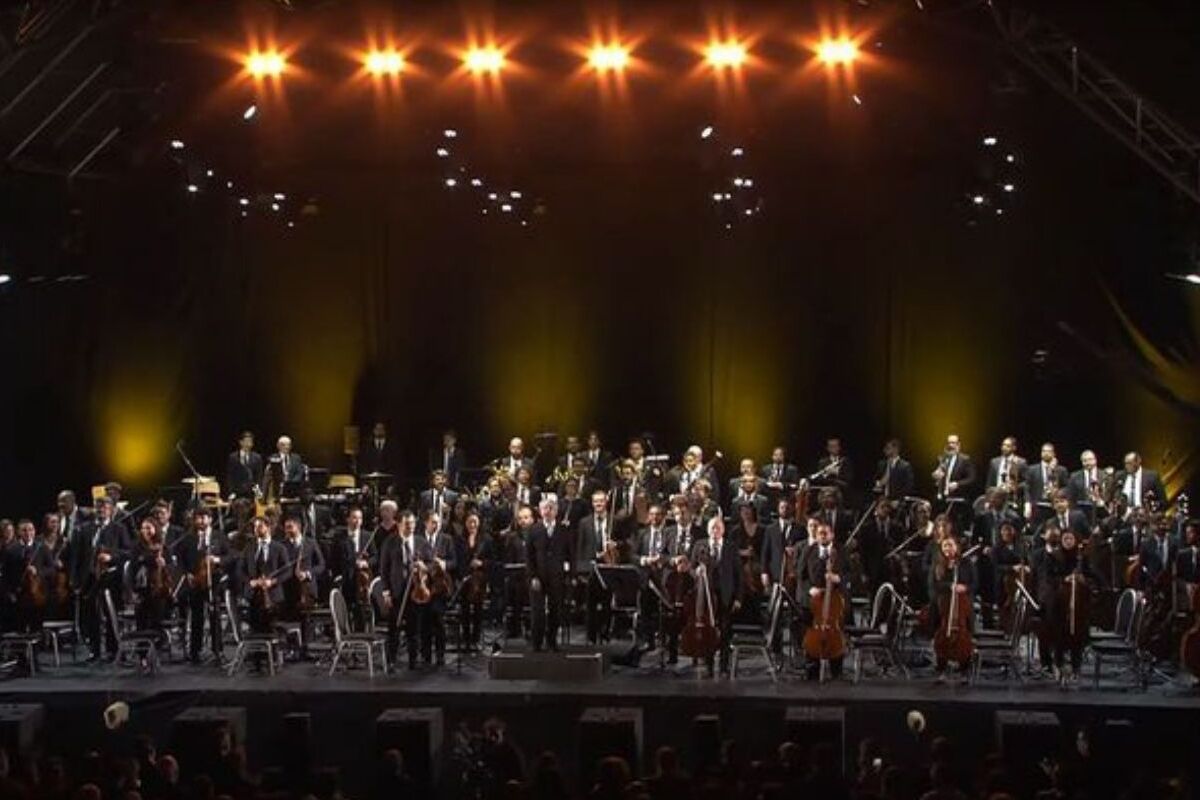 Concerto para a Juventude: Orquestra Filarmônica de Minas Gerais se Apresenta ao Vivo na Rádio MEC